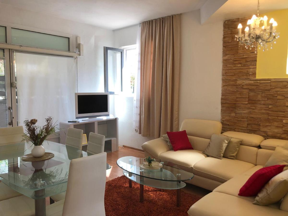 Apartamento Apartman Toni Makarska Exterior foto